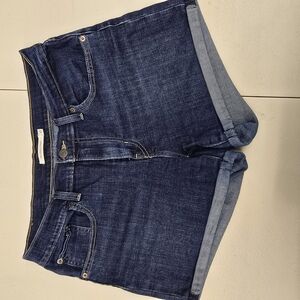 Levi's Midlength Shorts - Size 30